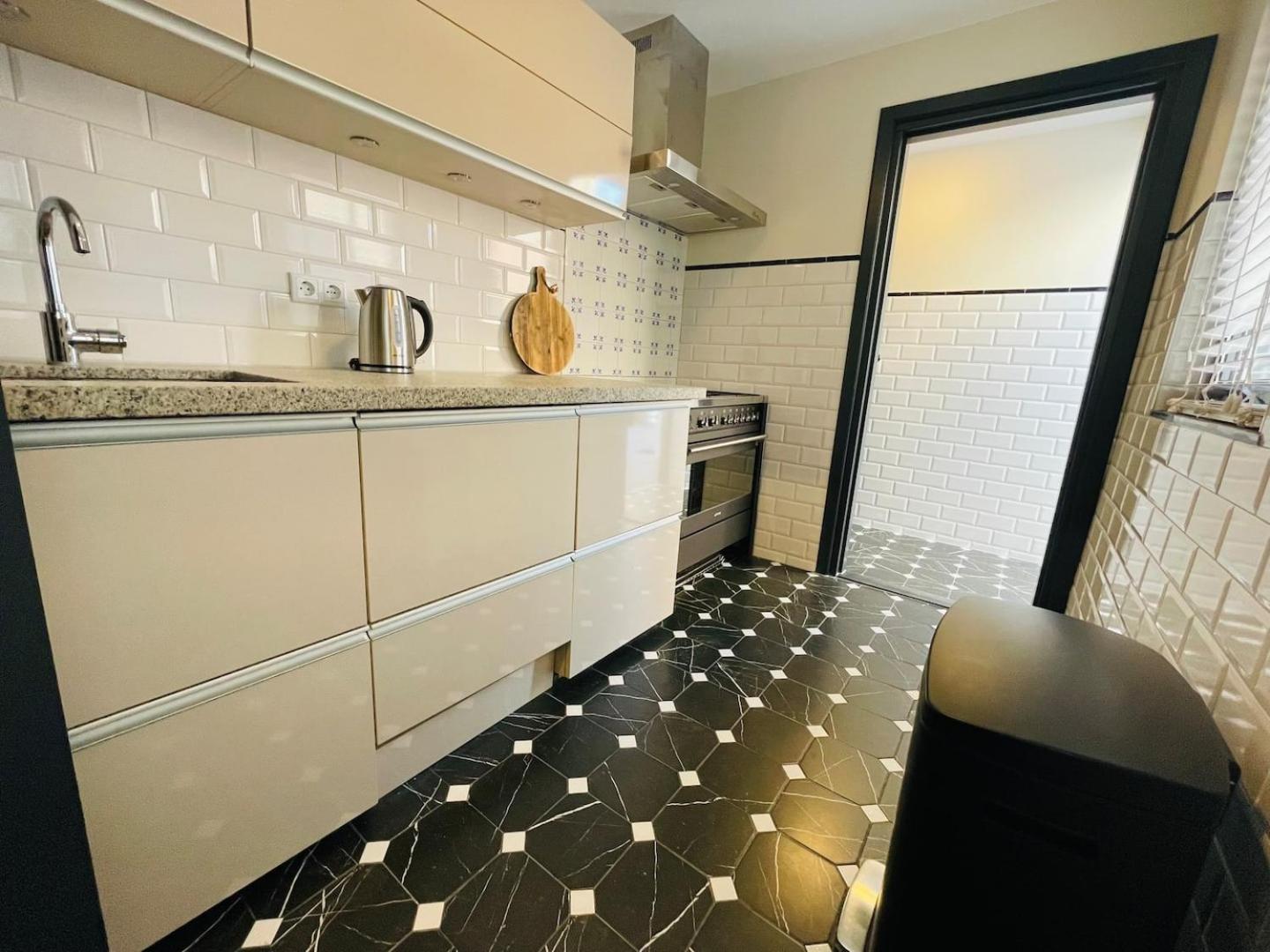 Petite Room With Wifi, Ac, And Shared Kitchen Tilbourg Extérieur photo