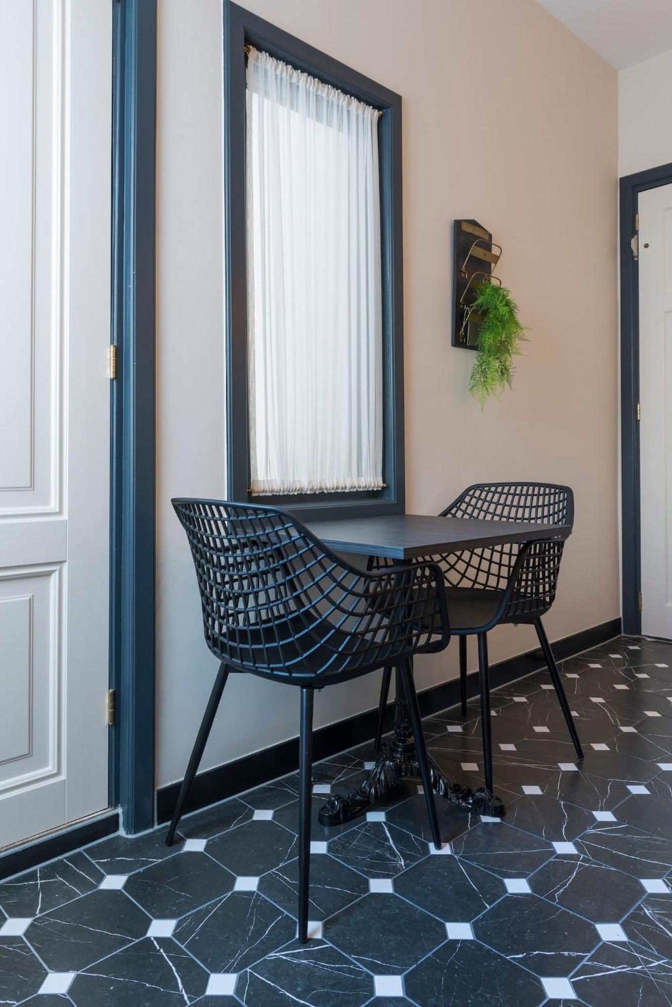 Petite Room With Wifi, Ac, And Shared Kitchen Tilbourg Extérieur photo