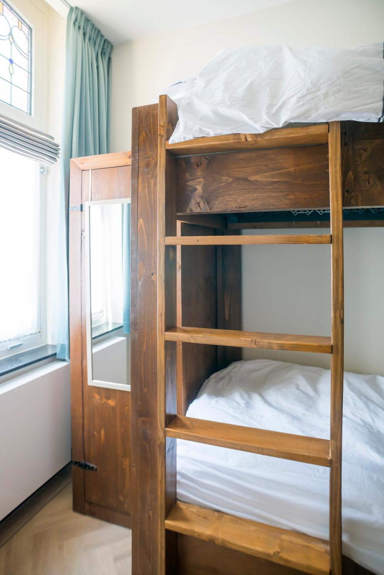 Petite Room With Wifi, Ac, And Shared Kitchen Tilbourg Extérieur photo