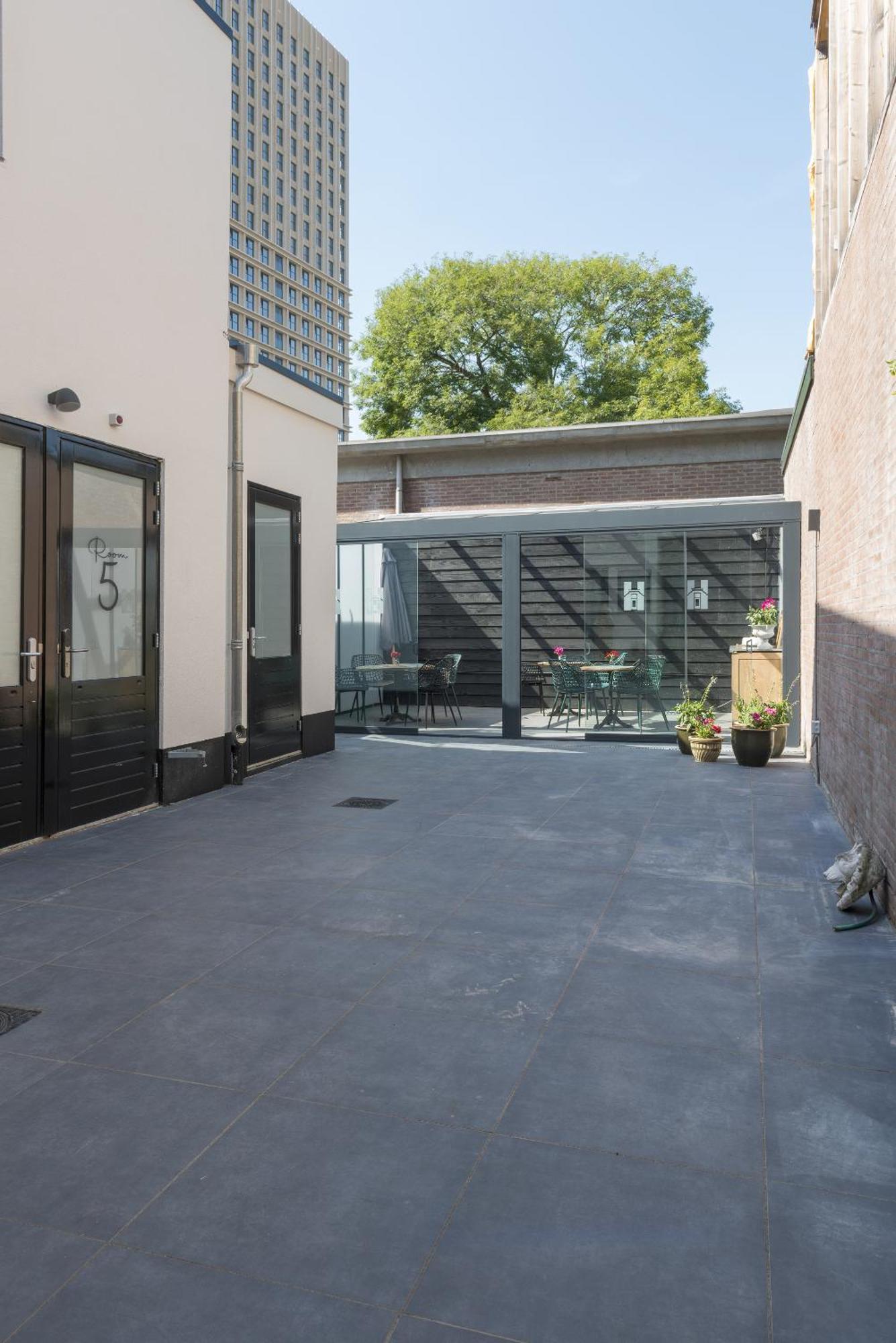Petite Room With Wifi, Ac, And Shared Kitchen Tilbourg Extérieur photo